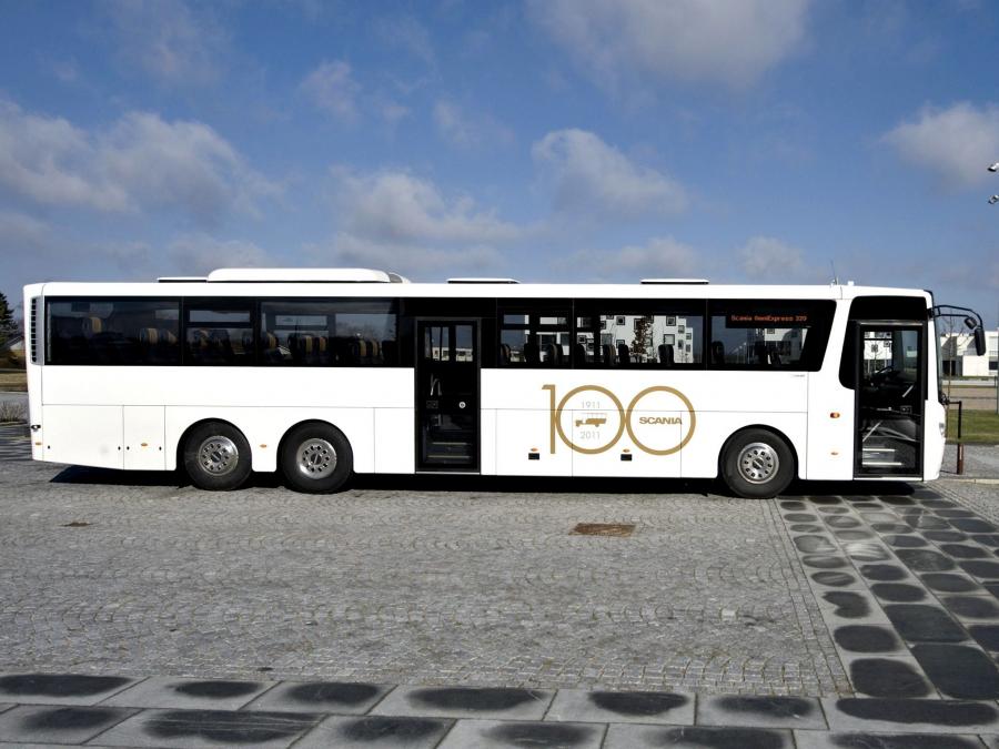  Scania OmniExpress 3.20 6x2 2011 года  (фото 2 из 3)